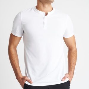 ACE HENLEY TEE Kit and Ace NWT
